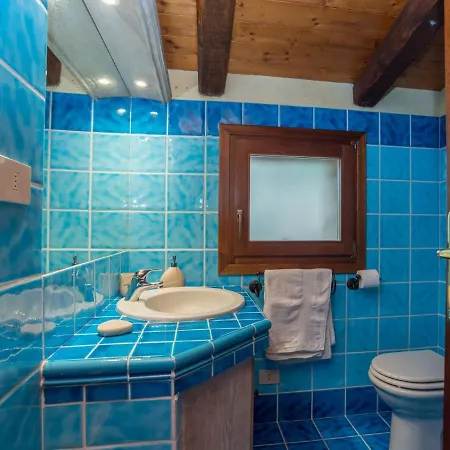 Roccia Di Volpe By Interhome פורטו צ'רבו