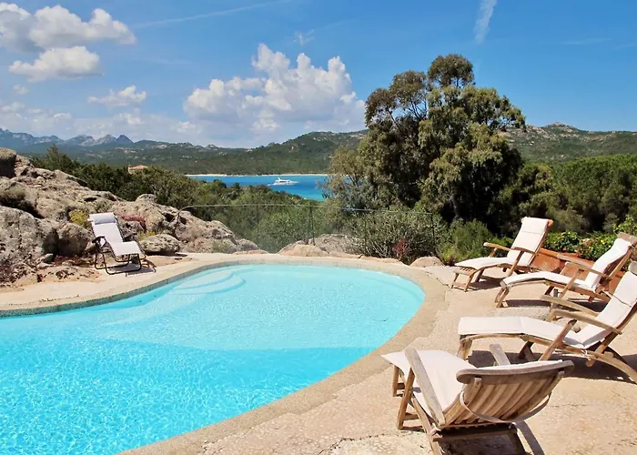 度假居 Roccia Di Volpe By Interhome