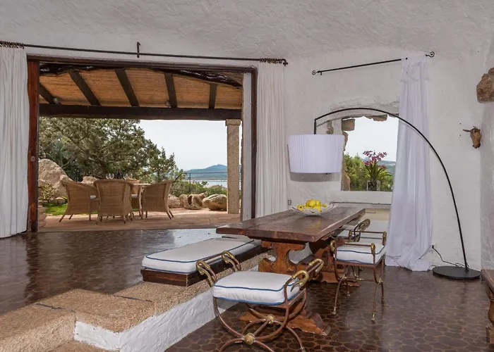 Будинок відпочинку Roccia Di Volpe By Interhome *